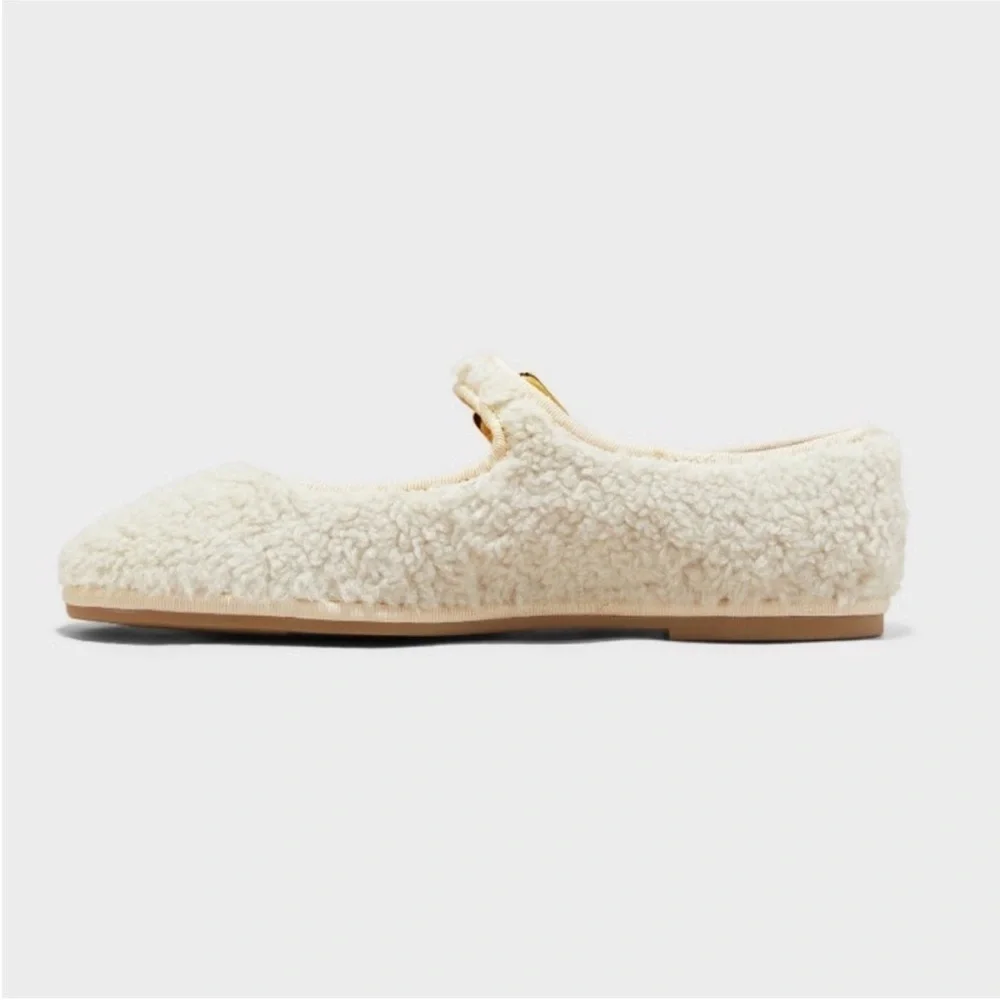 Halston Mary Jane Ballet Flats with Memory Foam Insole - Universal Thread new